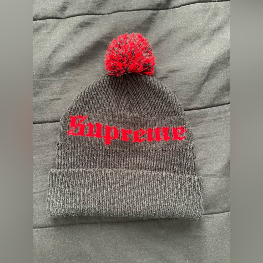 Supreme Old English Beanie Black Season FW16